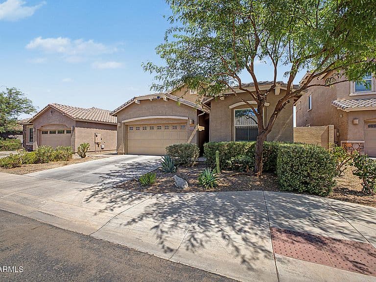 3414 W T RYAN Lane photo 4