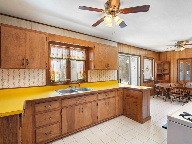 2404 Tarbell Hill Road photo 3
