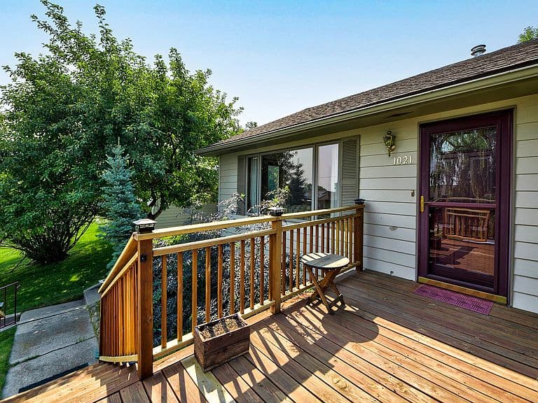 1021 Stuart St photo 3