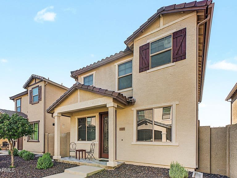 7359 W CAMBRIDGE Avenue photo 4