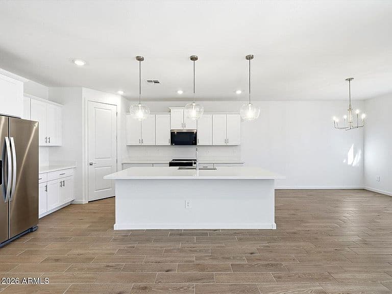 24451 W GWEN Street photo 3