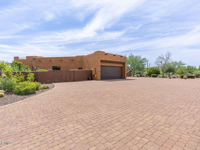 14119 E MILTON Court photo 5
