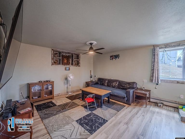 1400 S Forest Dr photo 5