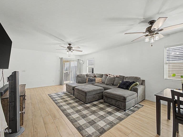 1859 W STAGECOACH Street photo 3