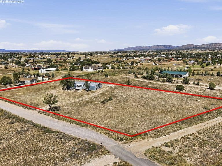 320 E VERDE RANCH Road photo 3