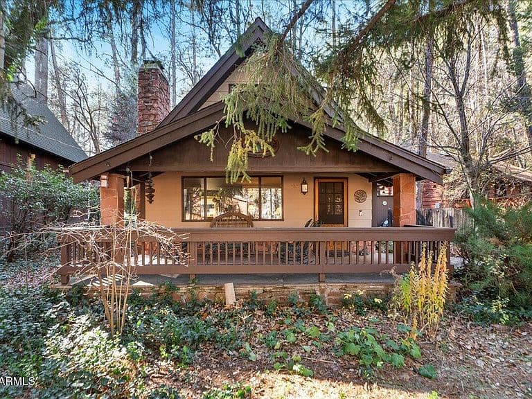 103 N HARDING Drive photo 1