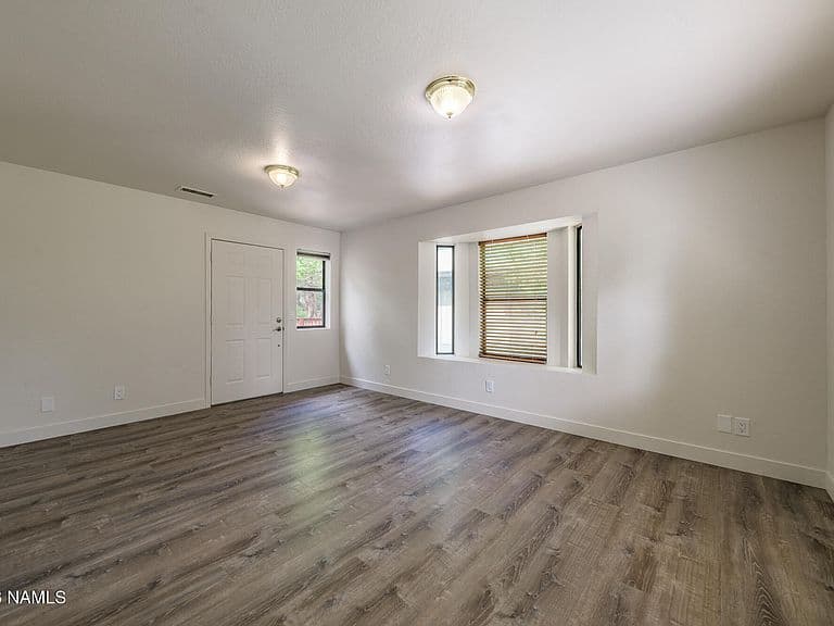 3232 S Mehrhoff Pl photo 4