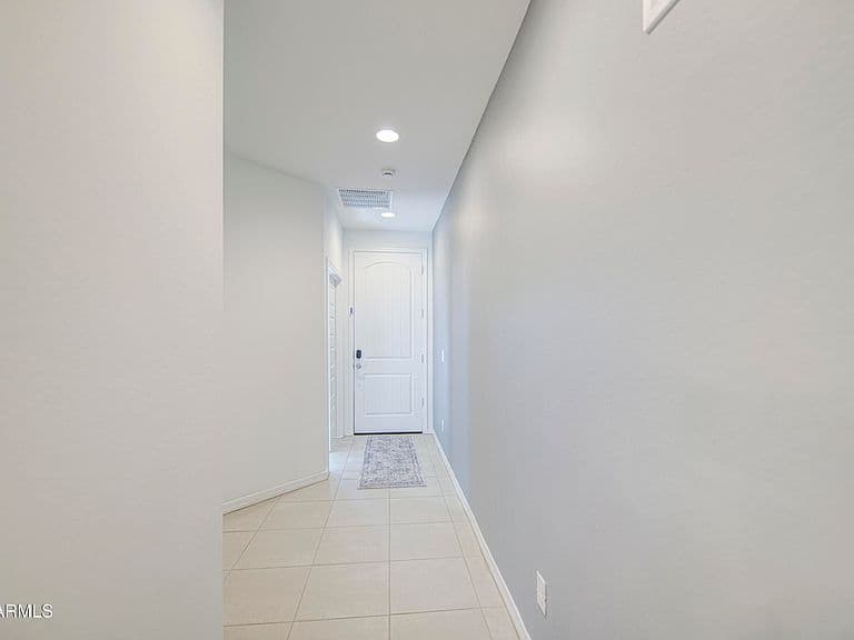 5621 W Chuck Box Rd photo 3