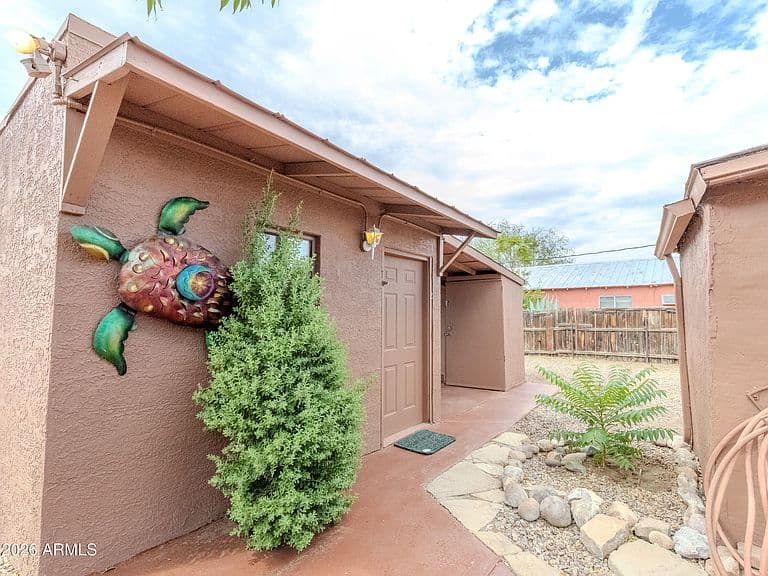 313 W Palma Street photo 3