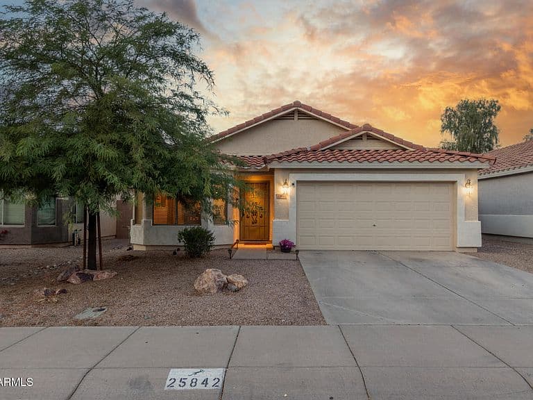 25842 W VICTORY Street photo 1