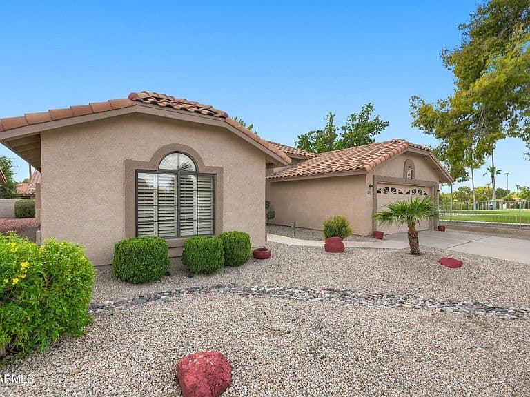 9153 W UTOPIA Road photo 3