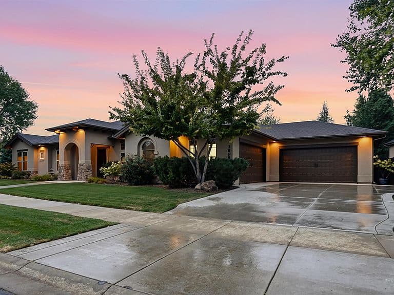 3808 W Magic Spruce Dr photo 2