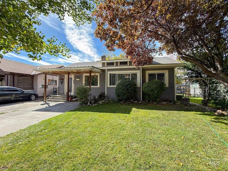 1318 Elba Ave photo 1