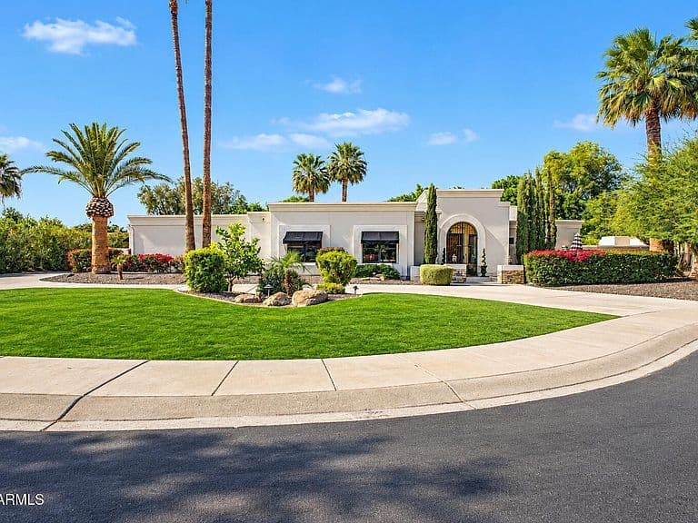 7470 E SAN MIGUEL Avenue photo 3