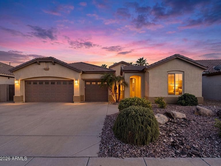 16477 W HOLLY Street photo 1