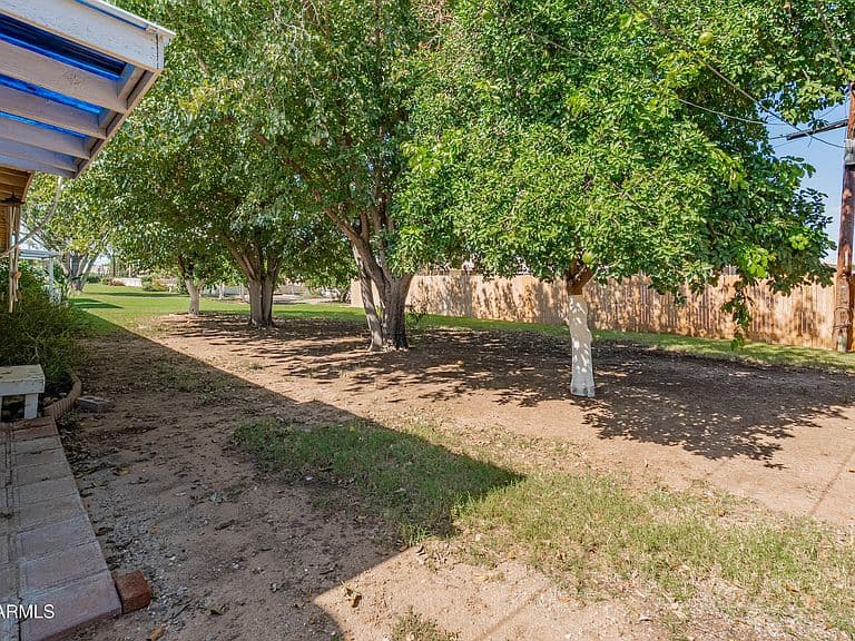 10926 W ABBOTT Avenue photo 4