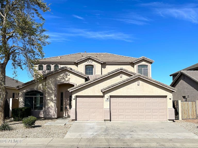 43856 W KNAUSS Drive photo 1