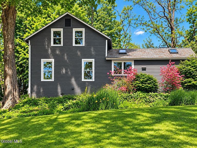 1048 County Road 59 photo 2