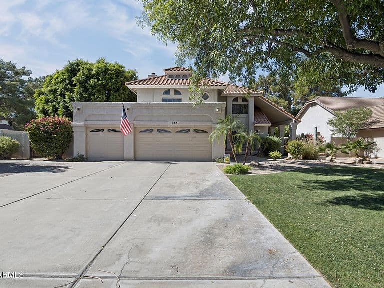 1983 E PALOMINO Drive photo 1