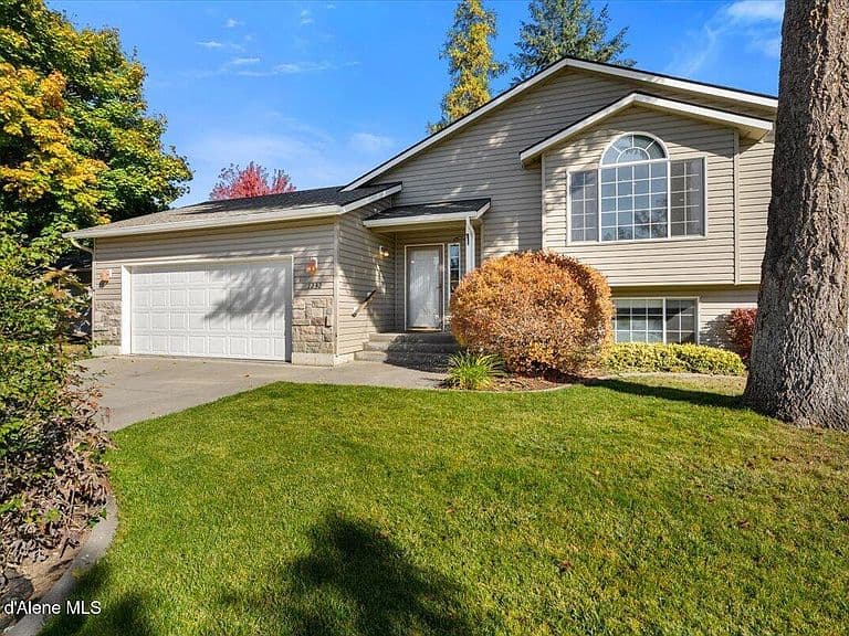 1232 W Edgewood Cir photo 1