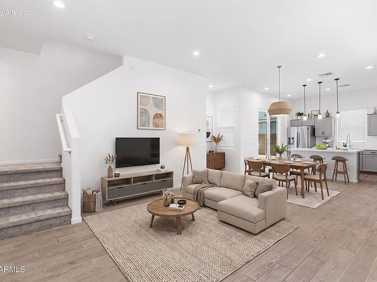 15672 W POLK Street photo 5