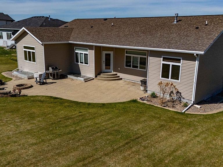 7623 Hawktree Dr photo 5