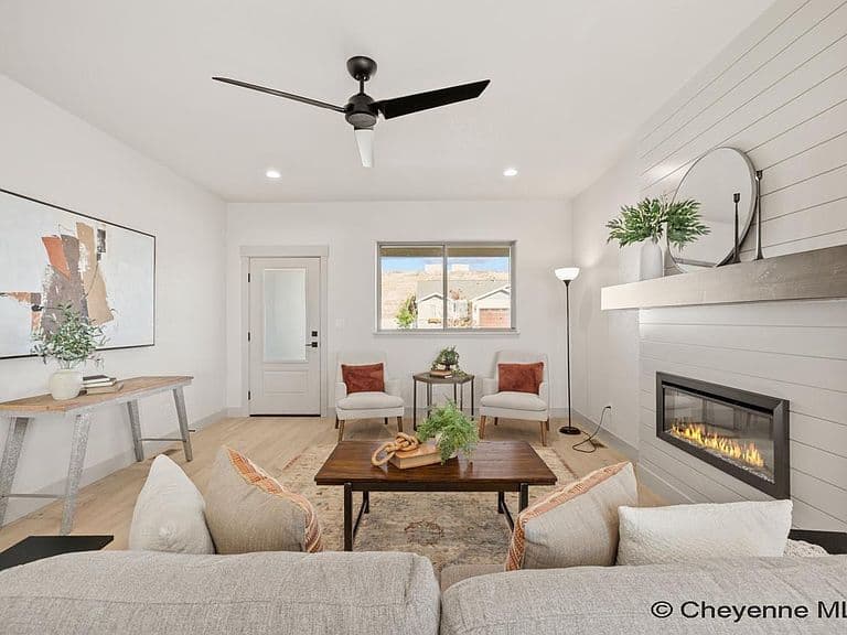5111 Carla Dr photo 4