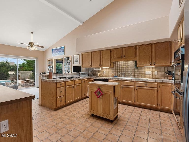 12390 E Avenida De La Vista Verde photo 5