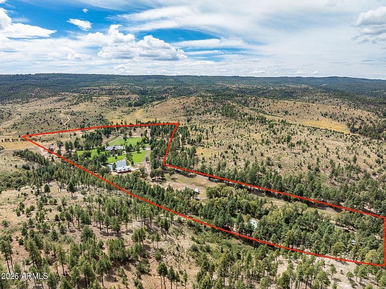 1613 BLACK CANYON Road photo 3
