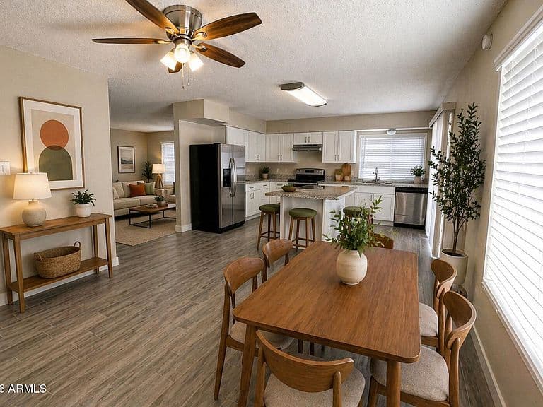 639 W GROVE Circle photo 4