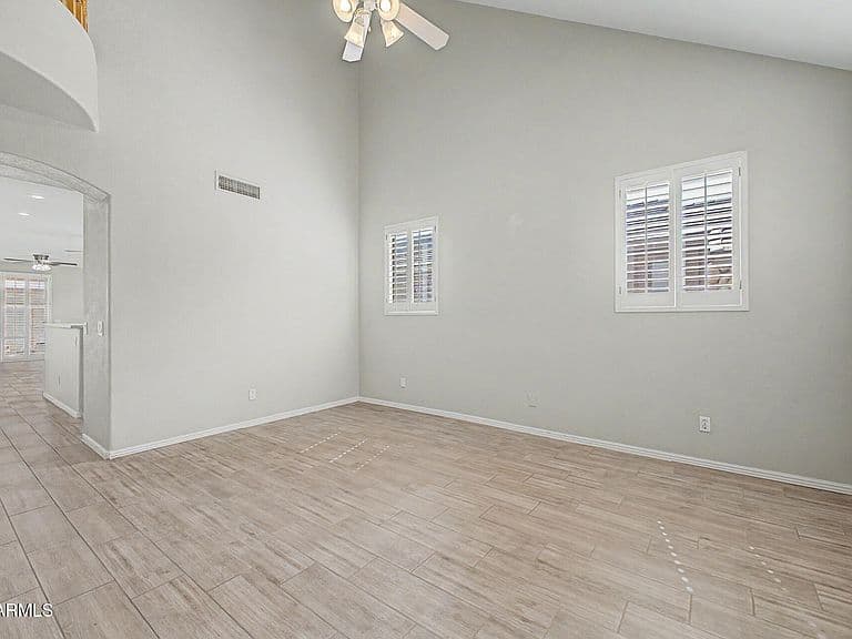 5339 E HOPI Avenue photo 4