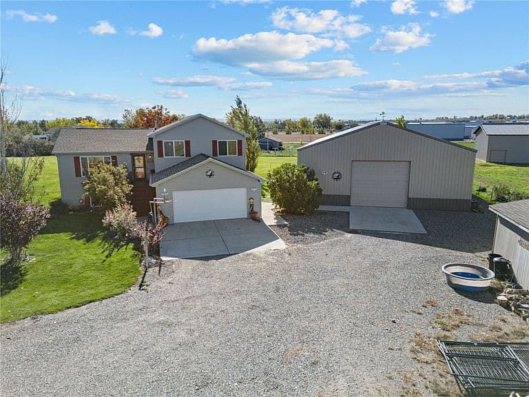 8060 Canyon Dr photo 3