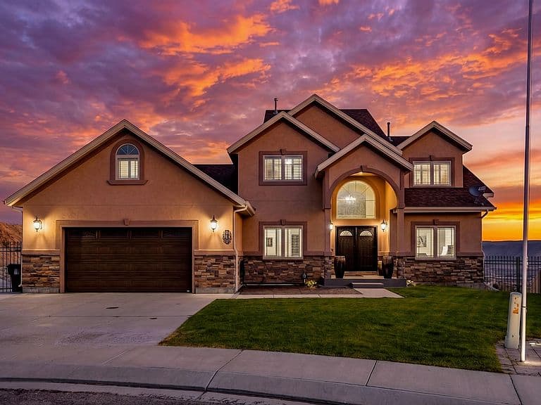 1210 Fawn Cir photo 1