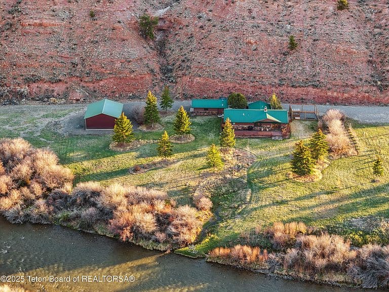 9 Warm Springs Rd photo 3