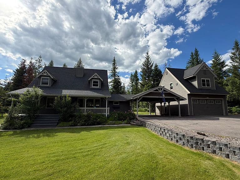 77 Larch Ln photo 1