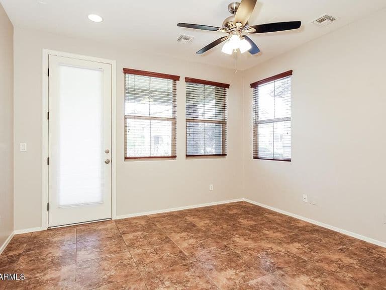 2873 N CLAIRE Drive photo 4