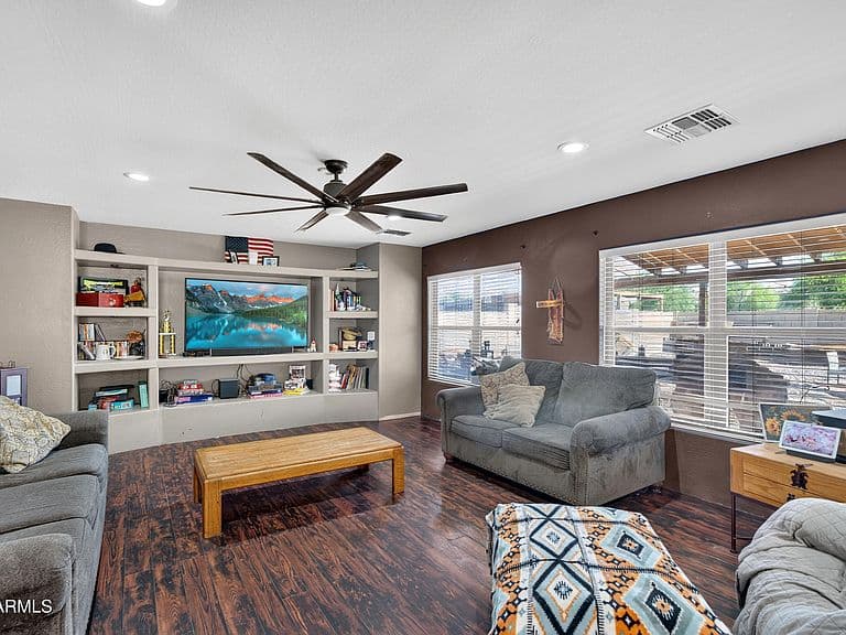 11825 W MOHAVE Street photo 4