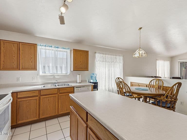 2080 COPPER SKY Drive photo 4