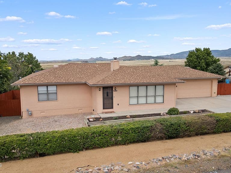 9480 E Rancho Vista Dr photo 1