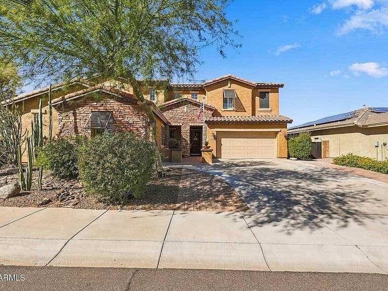 12518 W MILTON Drive photo 2