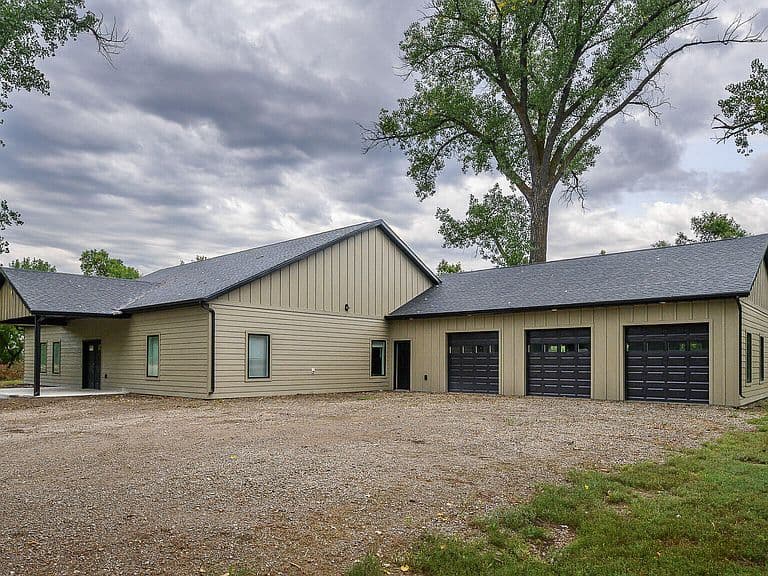 3245 River Place Dr N photo 1