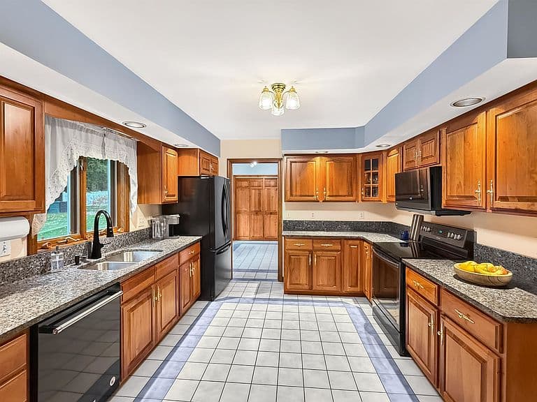46 Cobble Hill Meadows photo 3