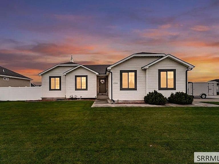 3203 N Kodiak Ln photo 1