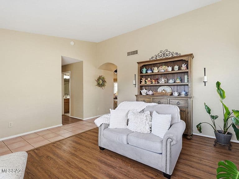 63814 E Poco Ln photo 5