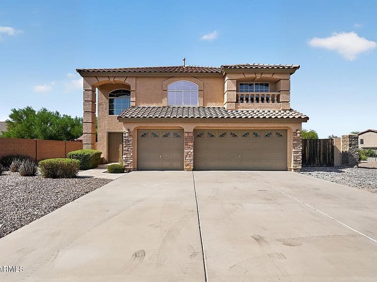 684 E MAYFIELD Drive photo 2