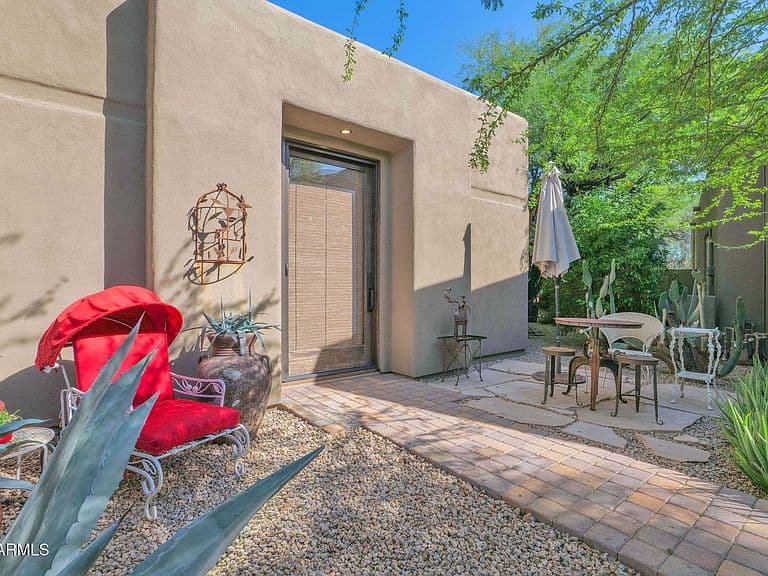 33854 N 74TH Street photo 4