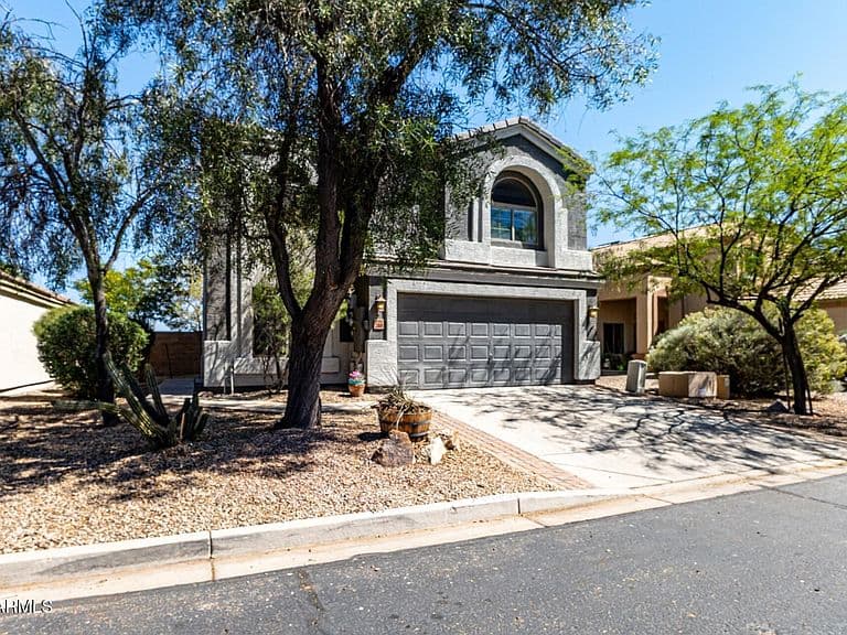 23649 N DESERT Drive photo 3
