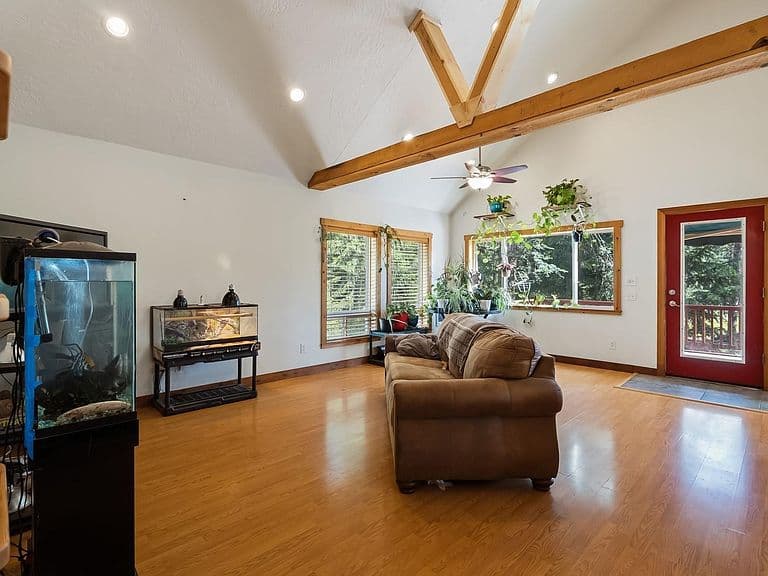 2206 Gypsy Bay Rd photo 4