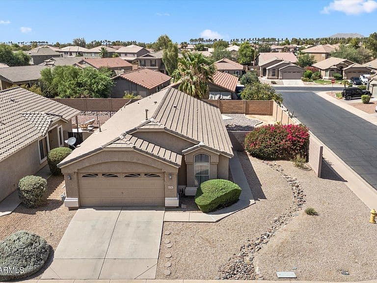 43742 W Baker Drive photo 3