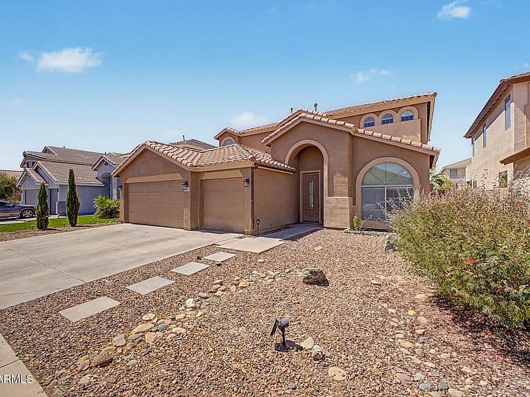 43578 W CYDNEE Drive photo 4